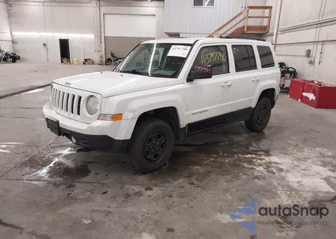 2016 Jeep Patriot Sport z USA, uszkodzony, nr VIN 1C4NJRBB0GD618170